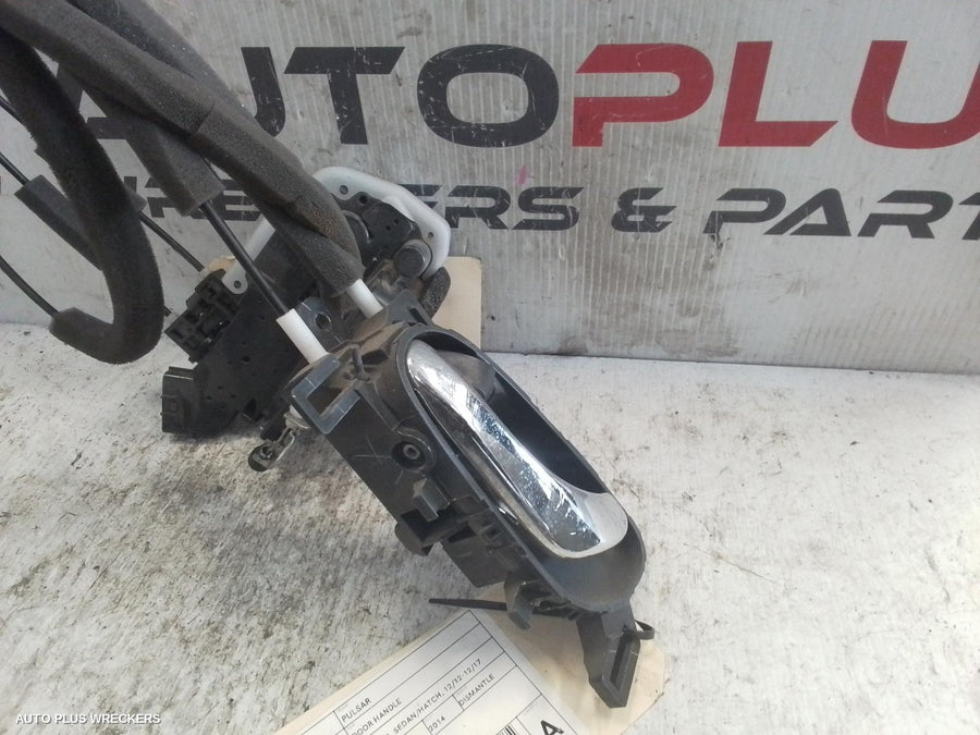 2012-2017 Nissan Pulsar Door Handle