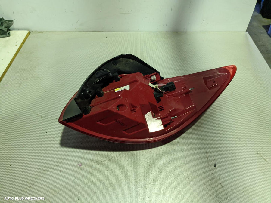 2011 Kia Sportage Left Taillight