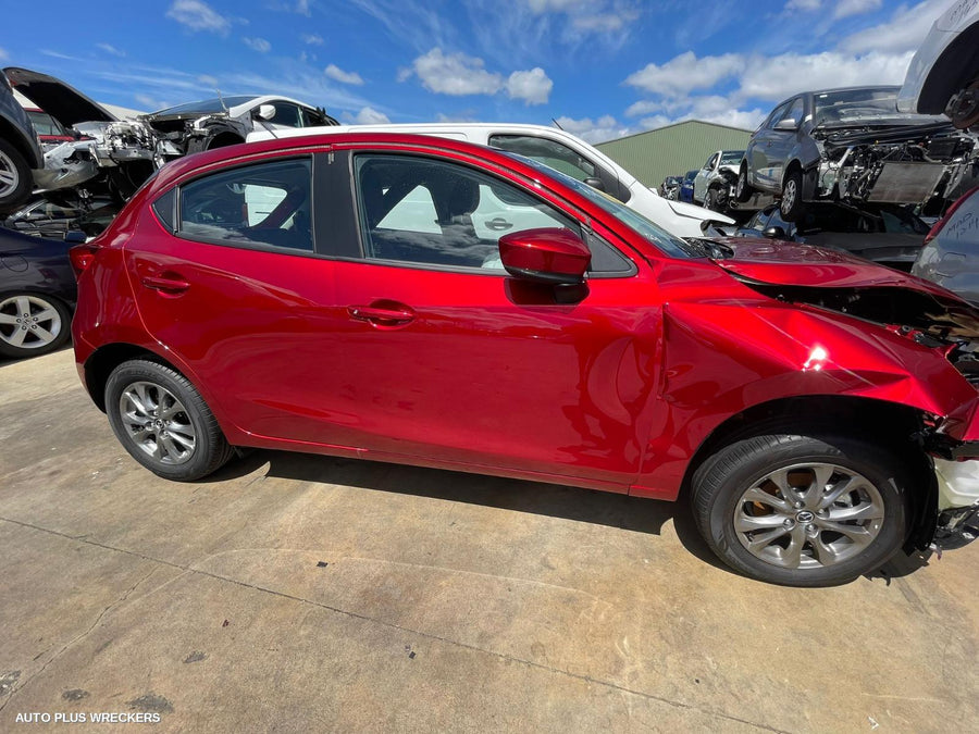 2021 Mazda 2 Right Rear Door Window