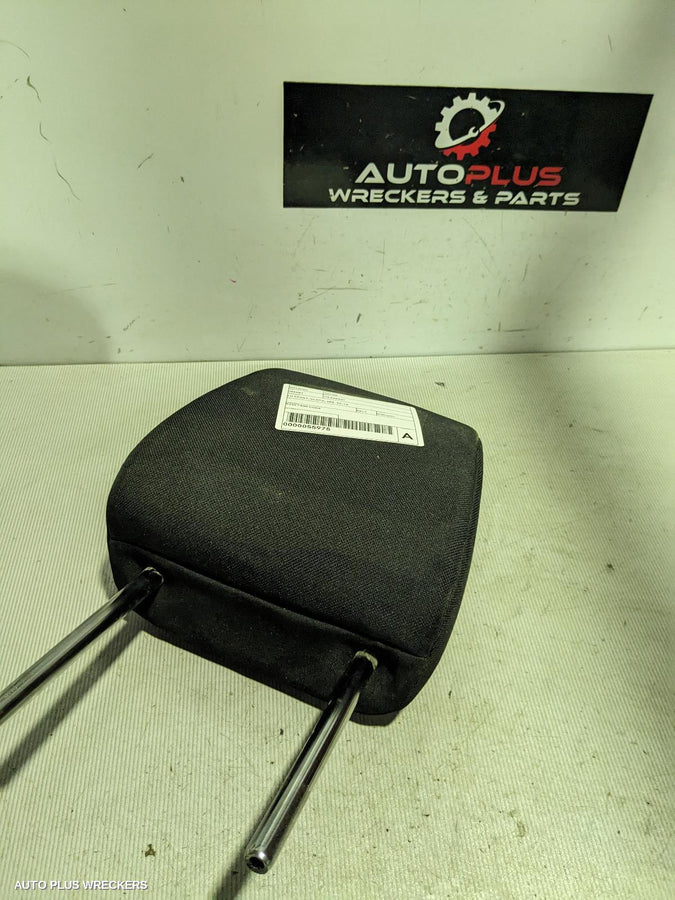 2017 Toyota Hilux Headrest