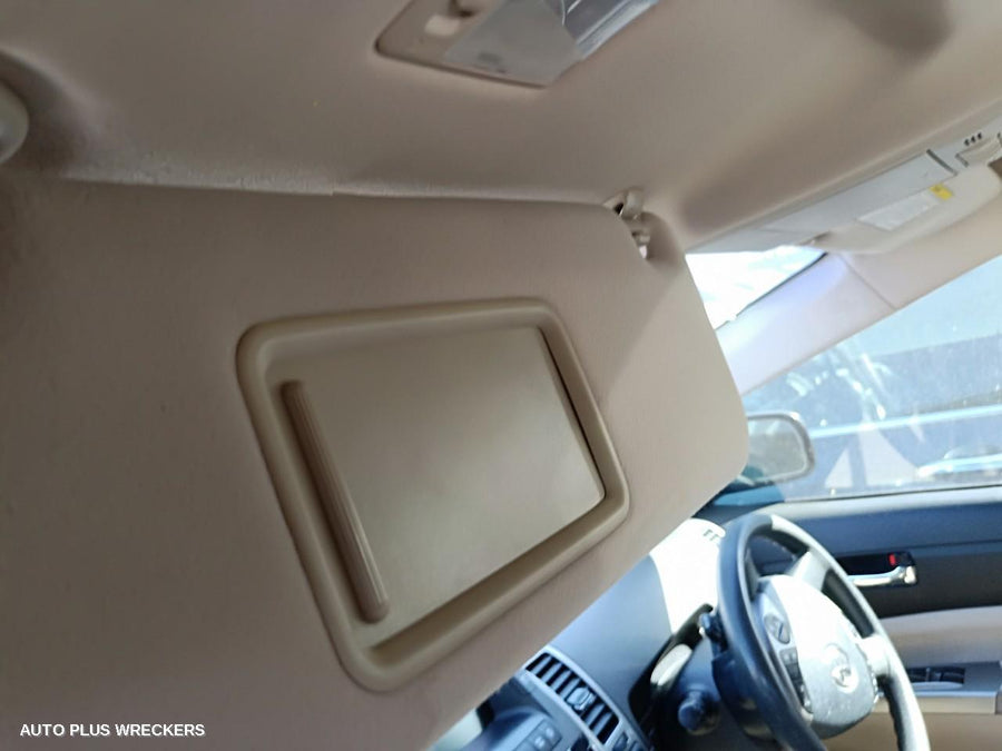 2005 Toyota Prius Left Front Door Window