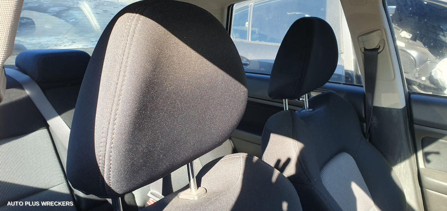 2006 Subaru Liberty Left Front Door Window