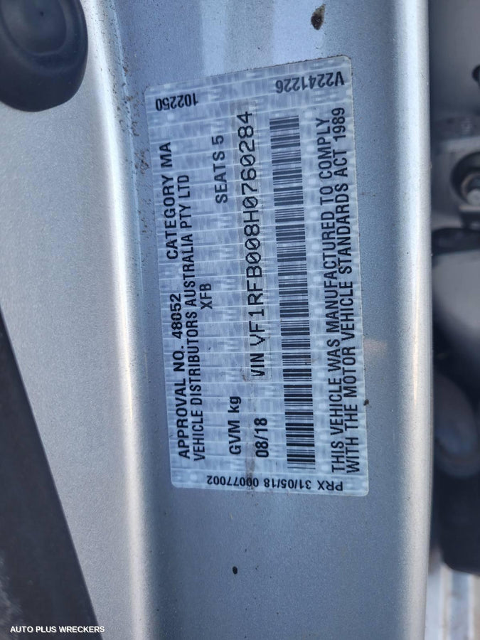 2018 Renault Megane Left Front Door