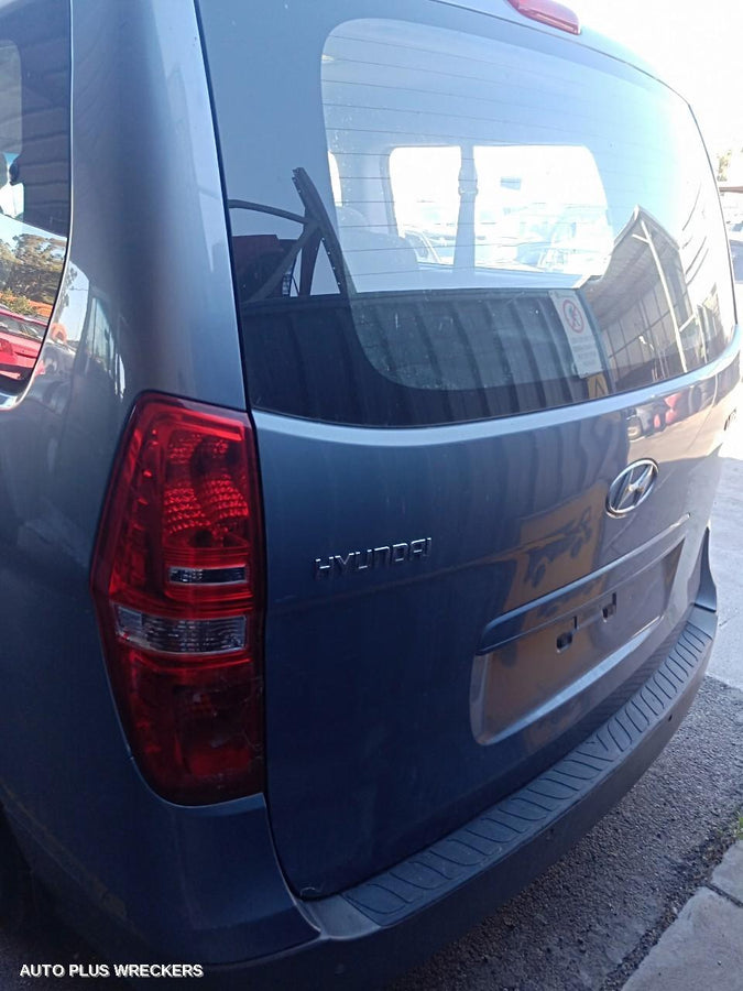 2008 Hyundai Iload/imax Right Door Mirror