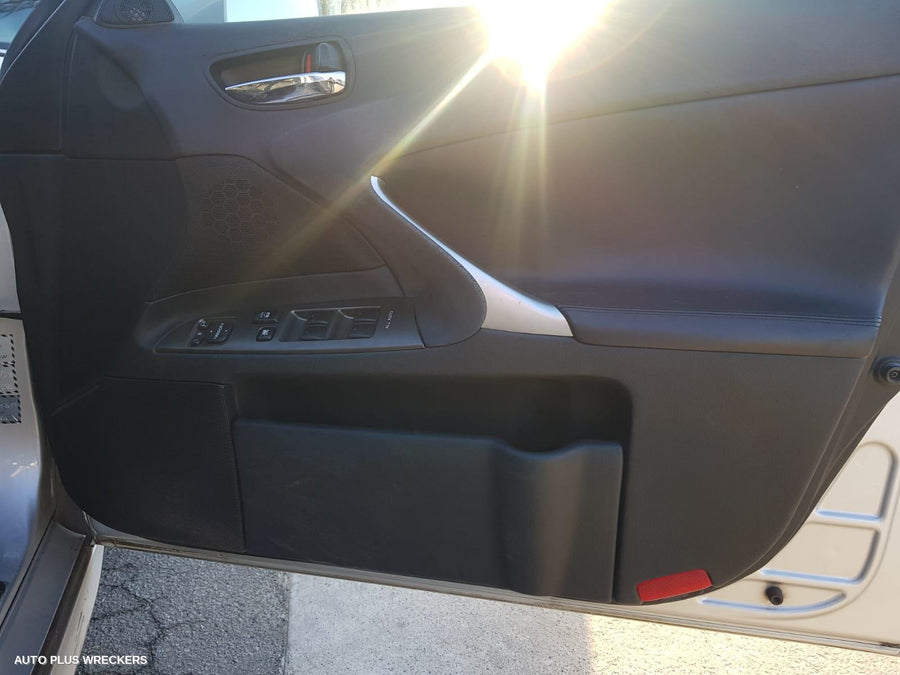 2007 Lexus Is250/is250c Right Rear Door Sliding