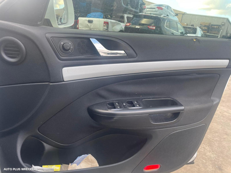 2010 Skoda Octavia Left Front Door