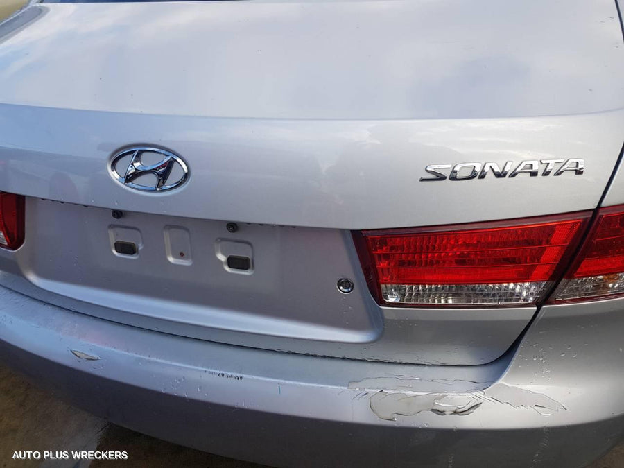 2005 Hyundai Sonata Right Headlamp