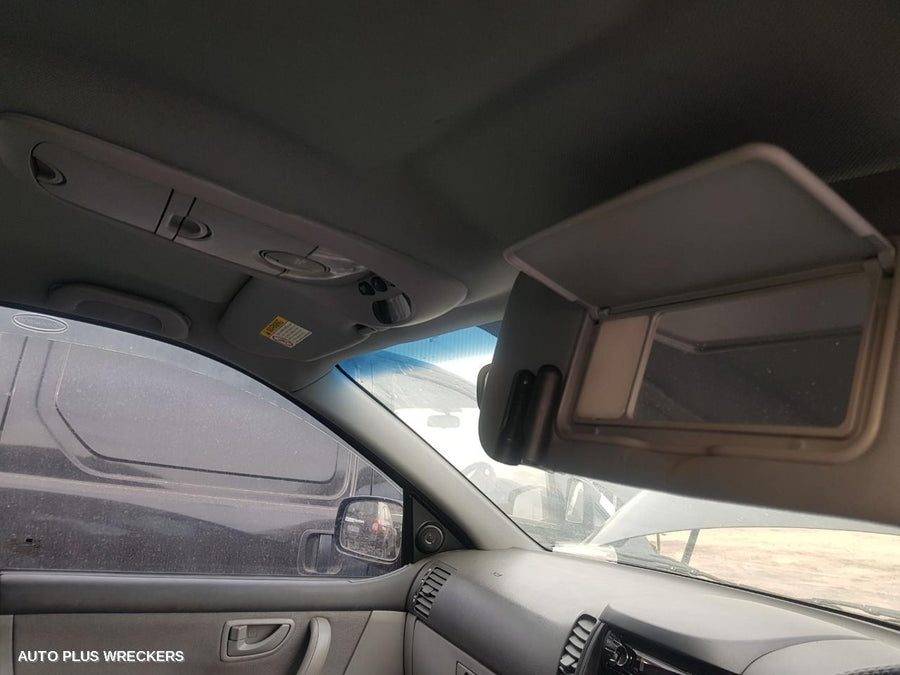 2006 Kia Sorento Left Headlamp