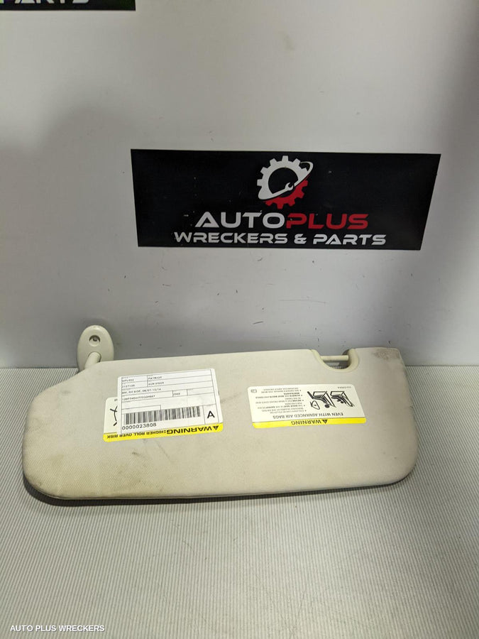2008 Jeep Patriot Sunvisor