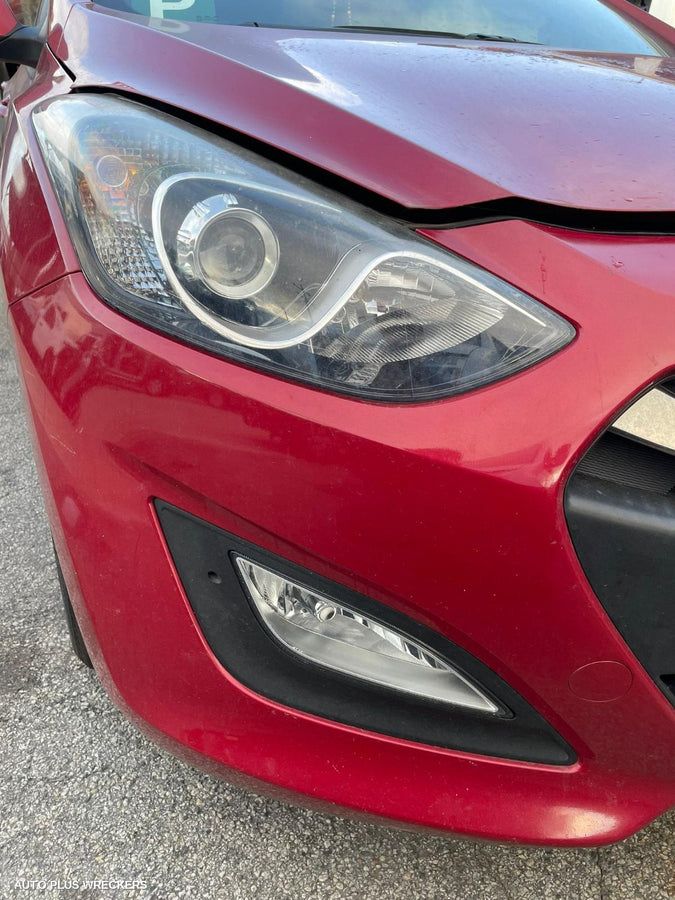 2014 Hyundai I30 Left Driveshaft