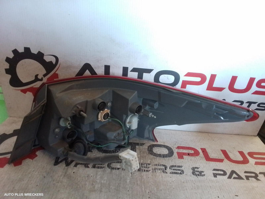 2013 Nissan Pulsar Left Taillight