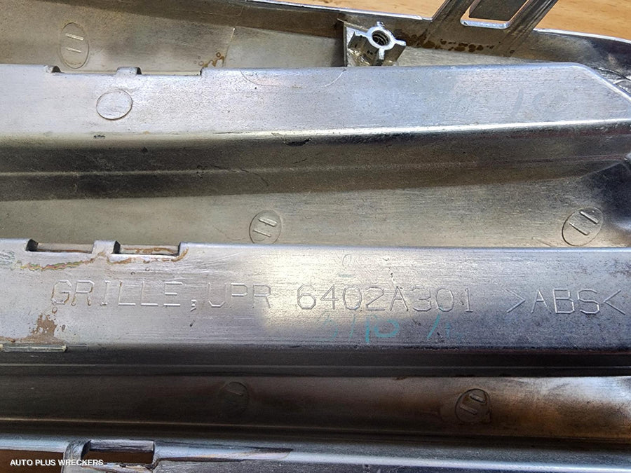 2014 Mitsubishi Mirage Grille