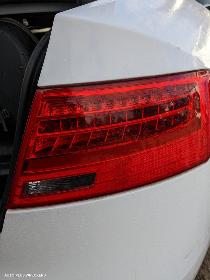 2013 Audi A5 Right Front Door