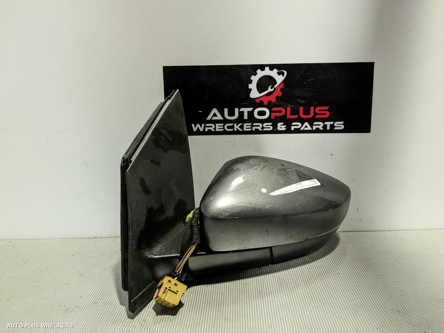 2010-2014 Volkswagen Polo Left Door Mirror