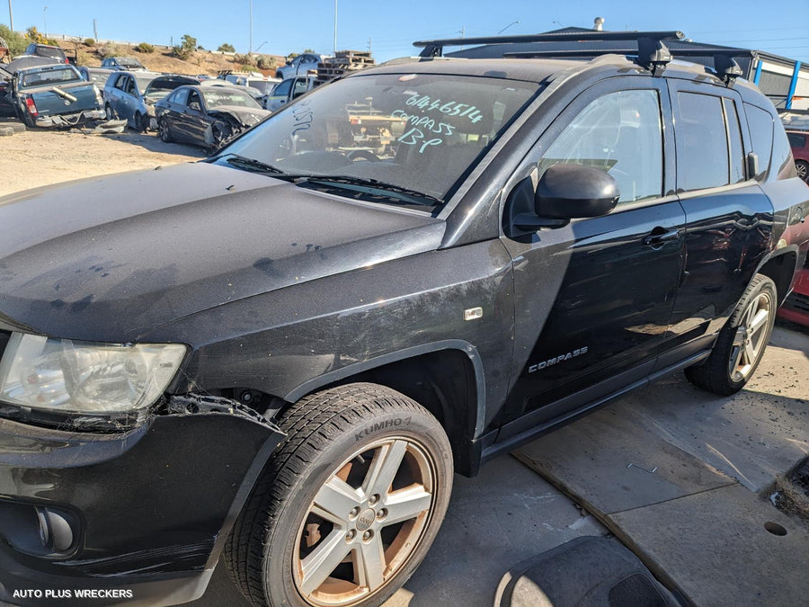2013 Jeep Compass Left Headlamp