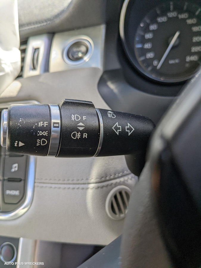 2012 LAND ROVER RANGEROVER EVOQUE LEFT DOOR MIRROR