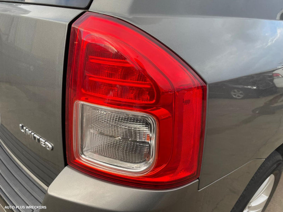 2012 Jeep Compass Right Front Door Window