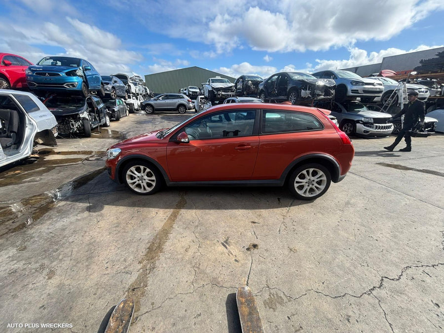 2007-2013 Volvo C30 Right Rear Hub Assembly