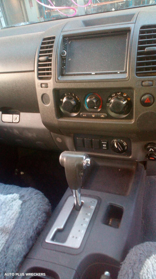 2007 Nissan Navara Right Rear Door Window