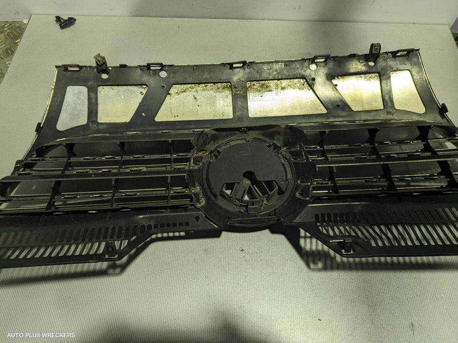 2008 Volkswagen Jetta Grille