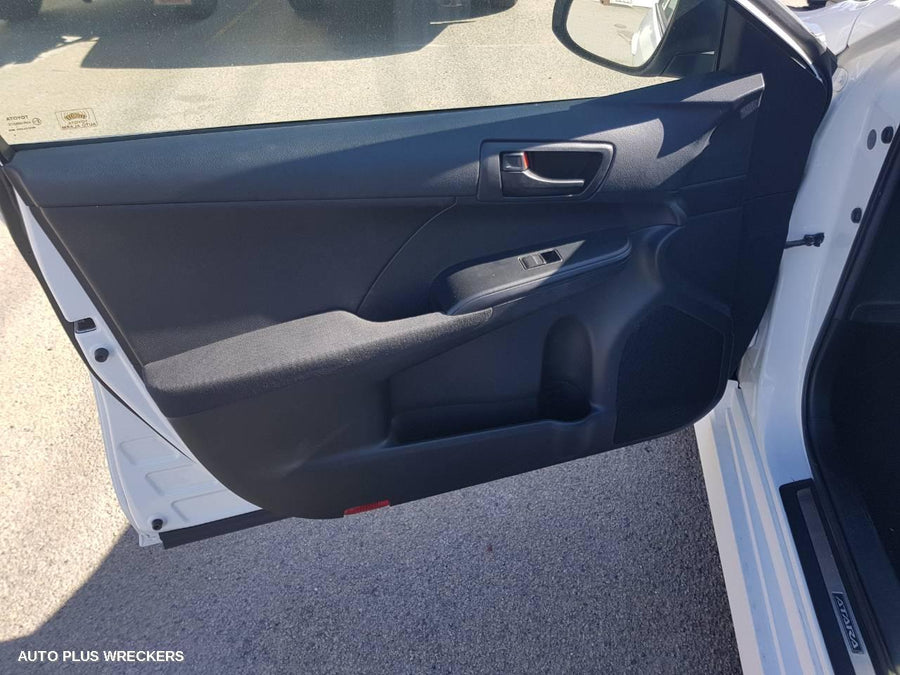 2013 Toyota Camry Left Rear Door Window