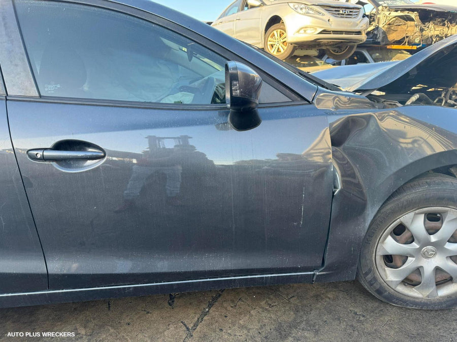 2014 Mazda 3 Left Rear Door Sliding