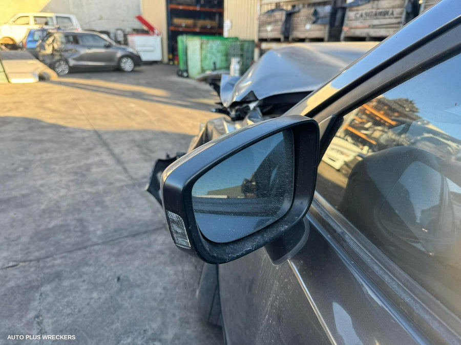 2013-2019 Mazda 3 Left Front Door Window