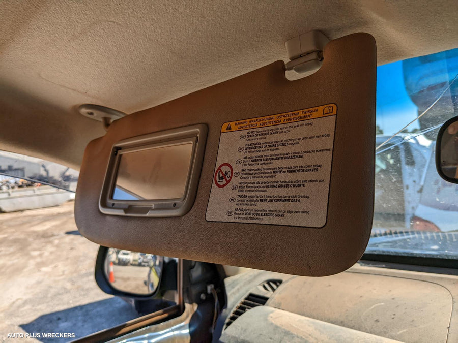 2017 Isuzu Dmax Left Front Door