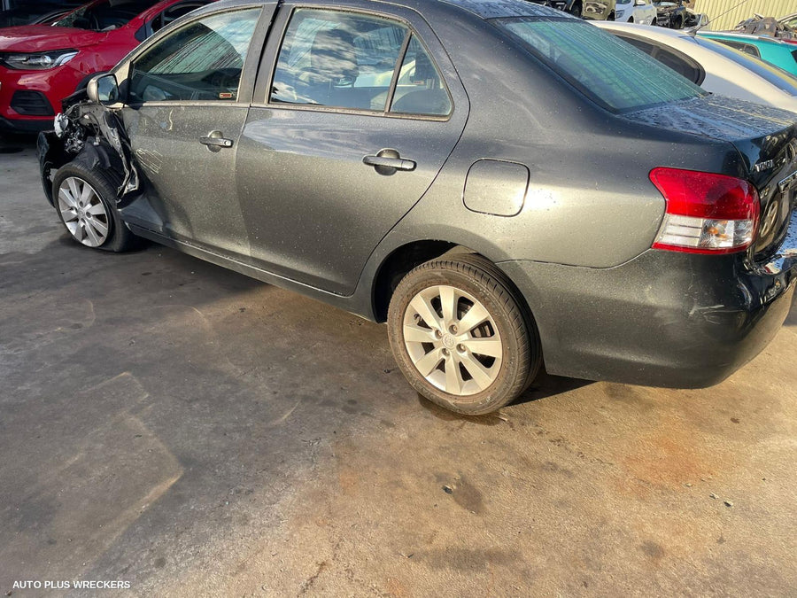 2008 Toyota Yaris Right Headlamp