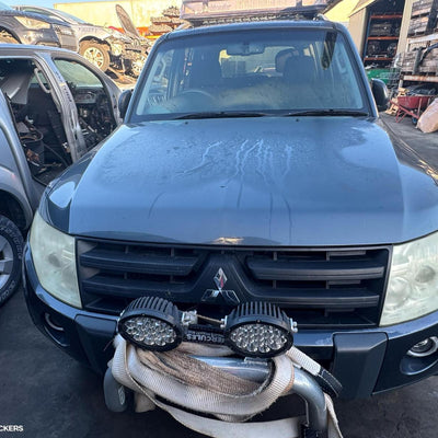 2006-2014 Mitsubishi Pajero 3rd Seat