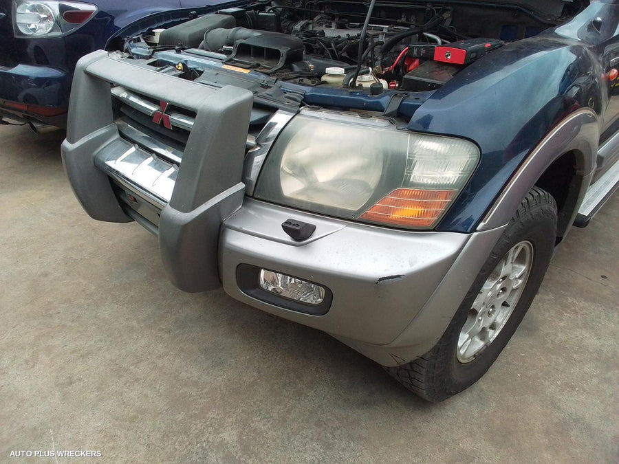 2001 Mitsubishi Pajero Right Headlamp
