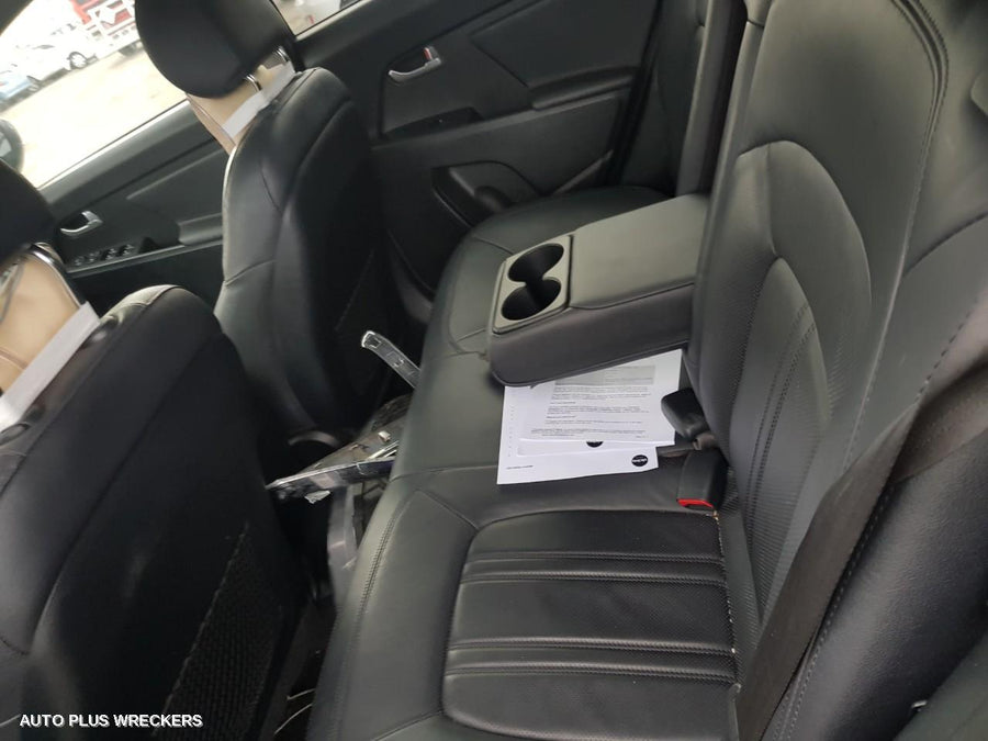 2012 Kia Sportage Right Rear Door Window