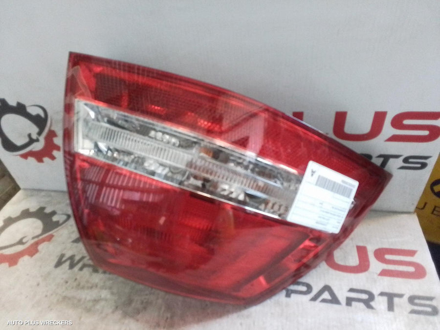 2009 Holden Commodore Left Taillight
