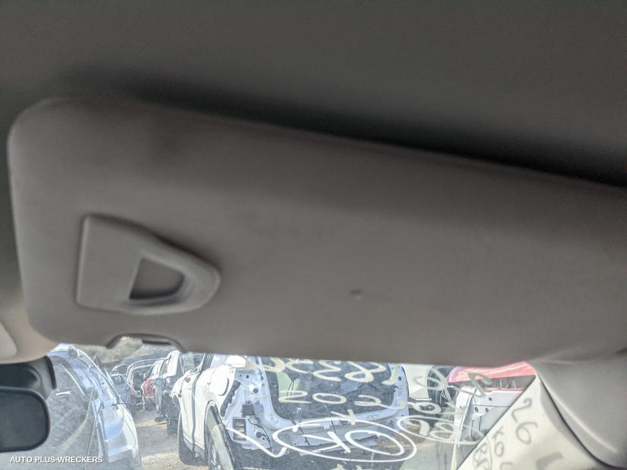 2017 Renault Kaleos Left Taillight