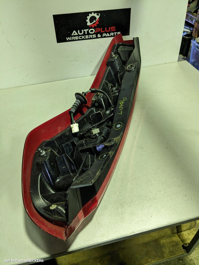 2010-2013 Nissan Xtrail Right Taillight