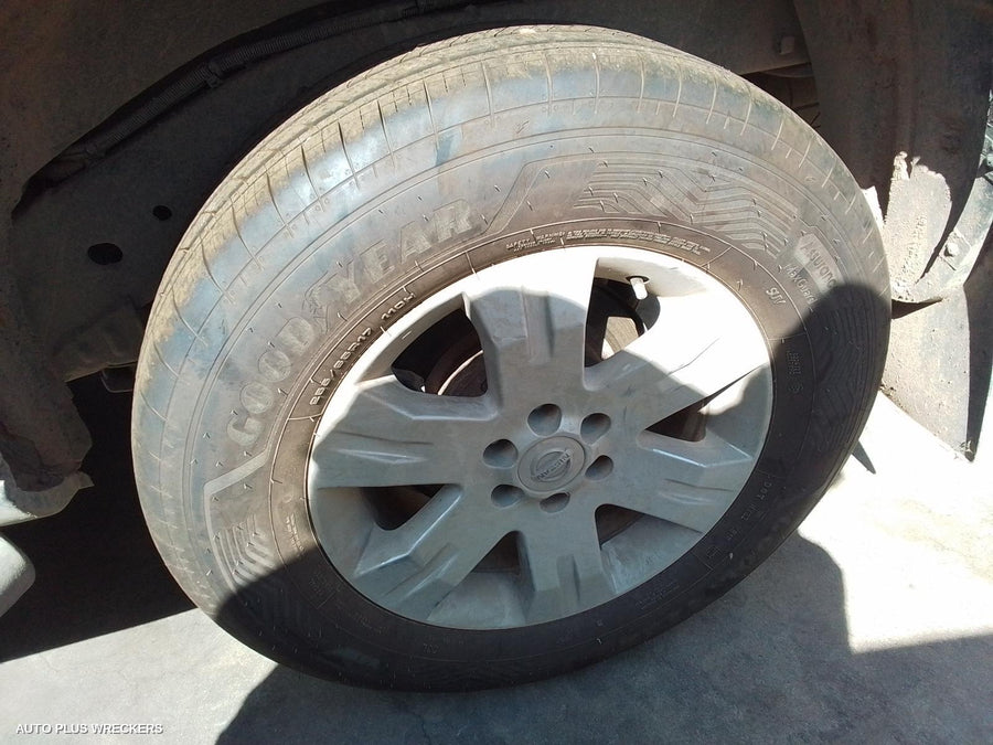 2006 Nissan Pathfinder Fuel Filter Housing