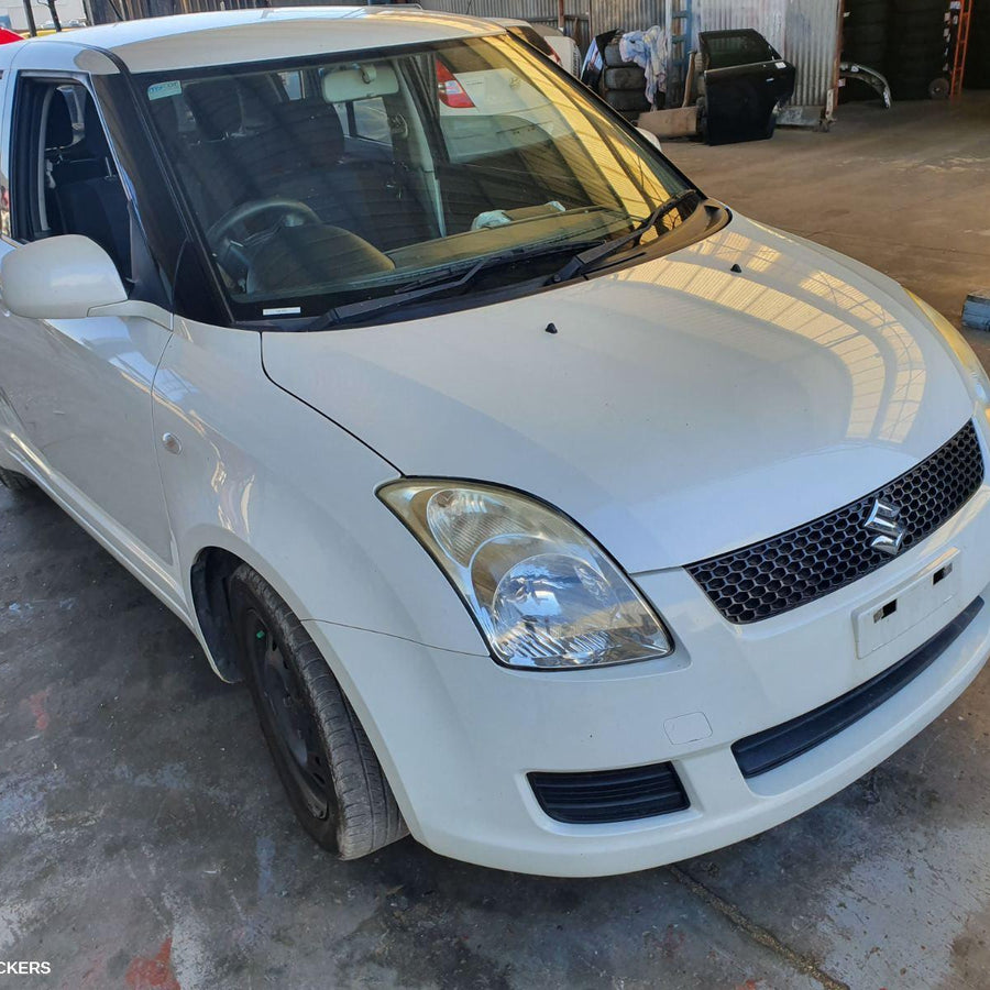 2010 Suzuki Swift Right Door Mirror