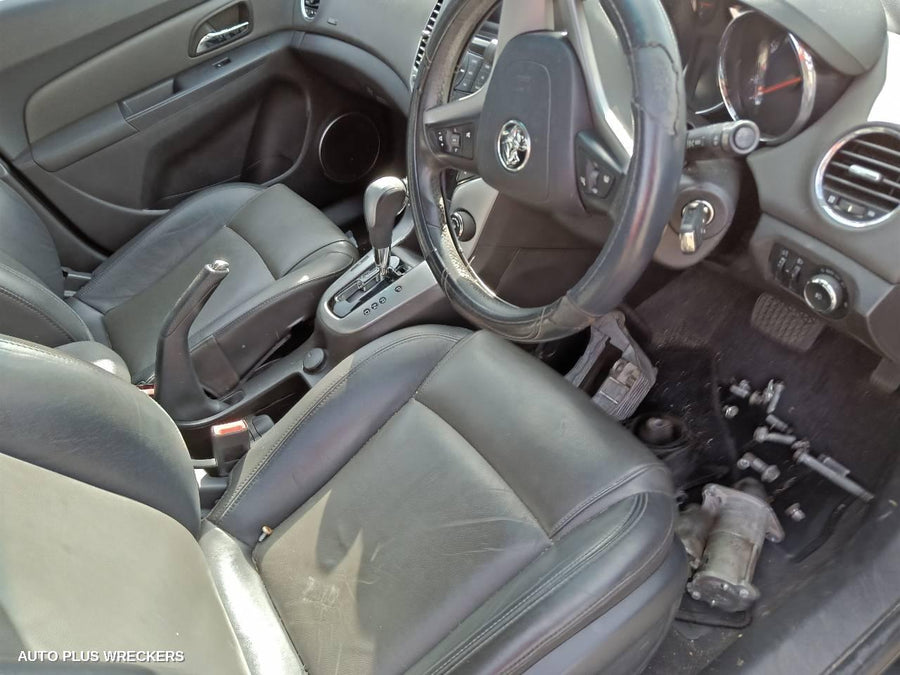2010 Holden Cruze Right Rear Door Sliding