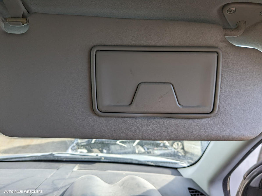 2008 MITSUBISHI OUTLANDER SUNVISOR