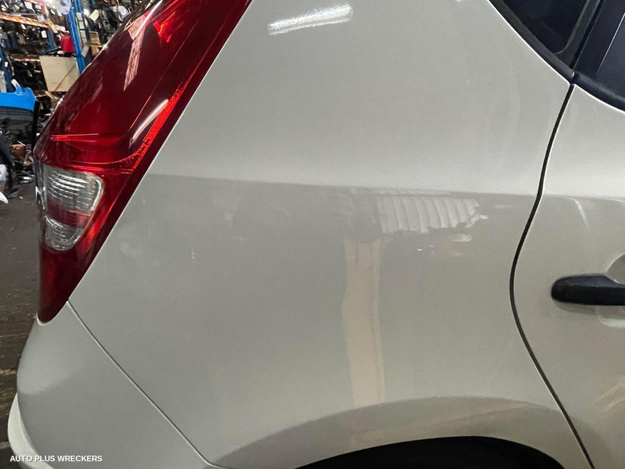 2009 Hyundai I30 Left Rear Door Window