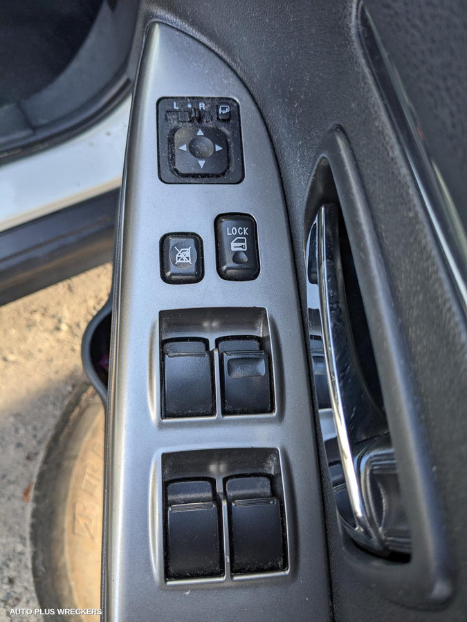 2019 Mitsubishi Asx Right Rear Door Window