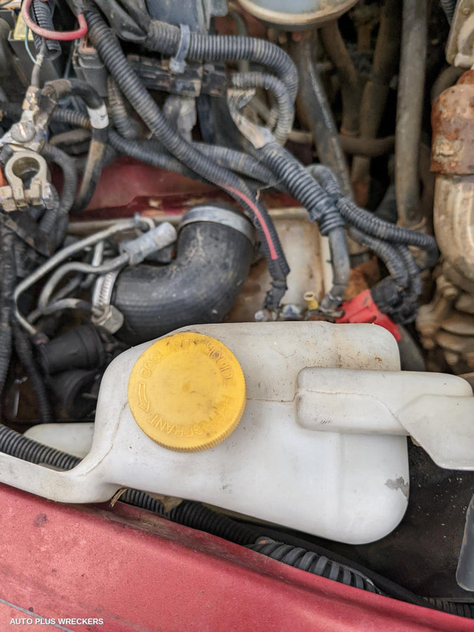 2008 Nissan Navara Left Guard