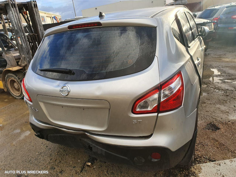 2011 Nissan Dualis Left Rear Door Window
