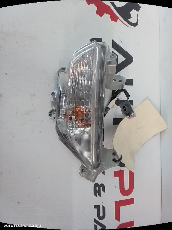 2013-2016 Mazda 3 Right Indicator Fog Side