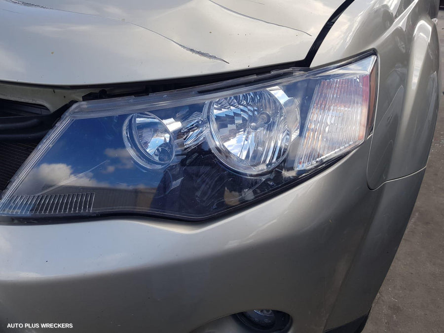 2009 Mitsubishi Outlander Rear Garnish