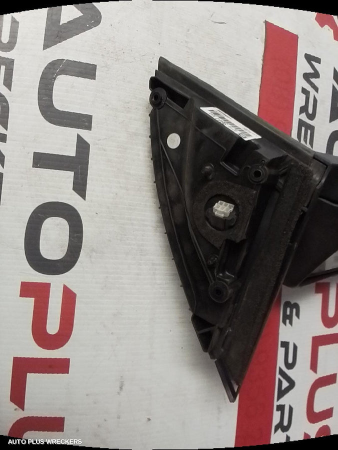 2007 Holden Commodore Left Door Mirror
