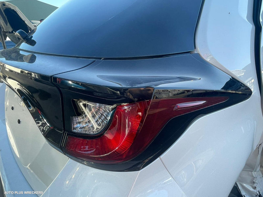 2021 Toyota Yaris Left Front Door