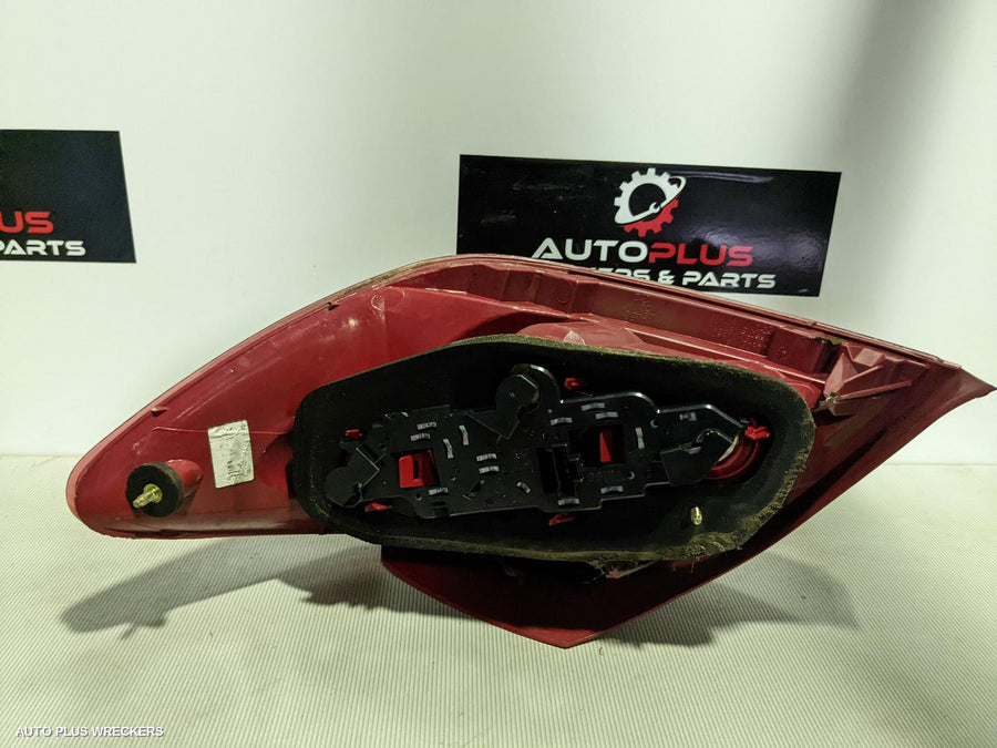 2002 Peugeot 307 Left Taillight