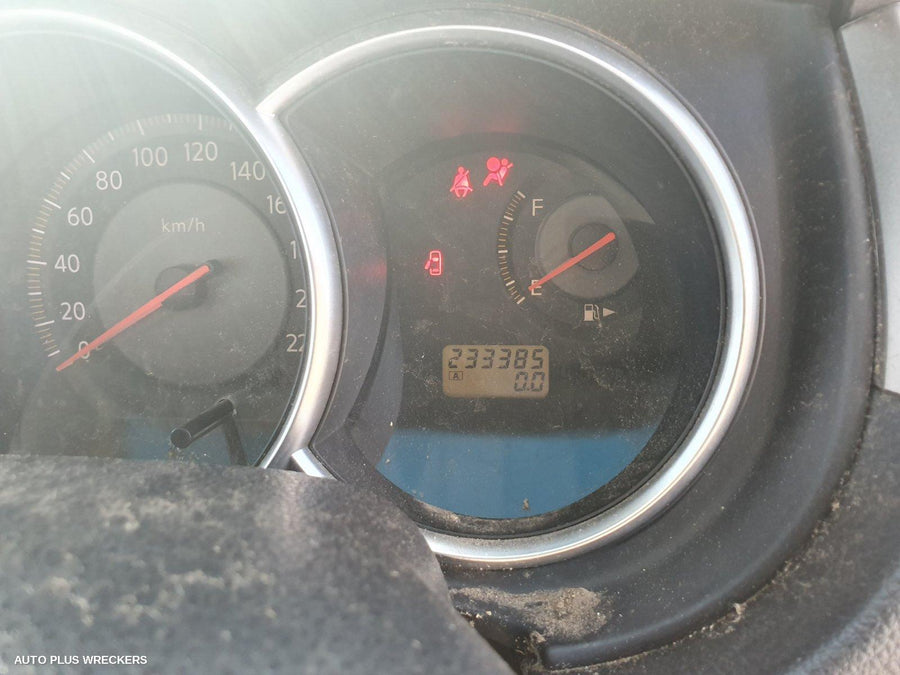 2006 Nissan Tiida Grille