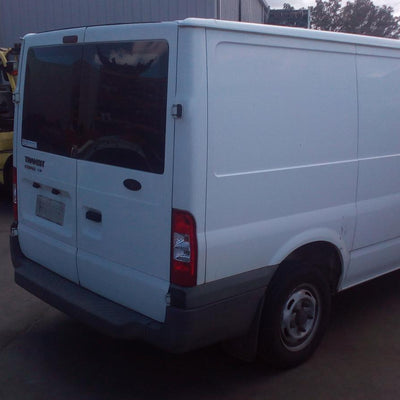 2009 Ford Transit Left Front Door